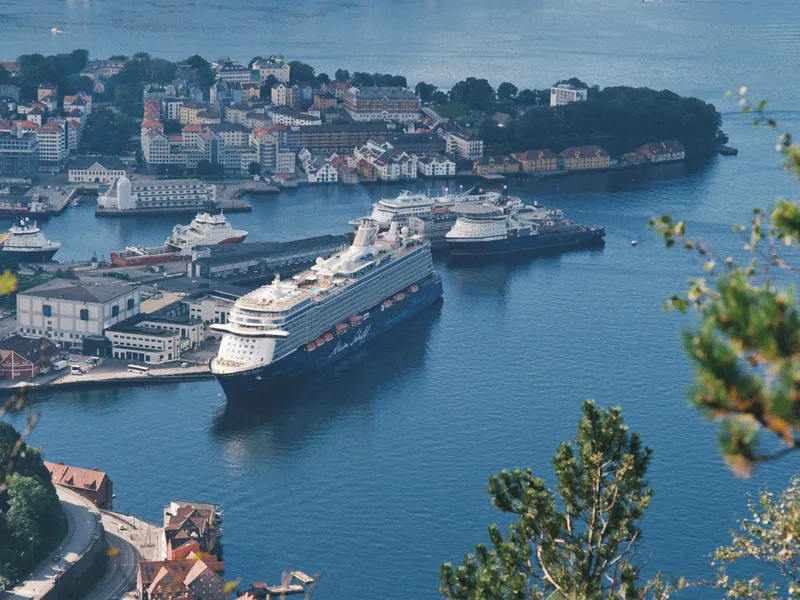 Bergen, By-Fjord