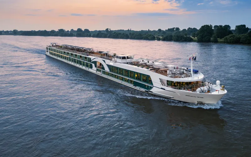 Amadeus Nova