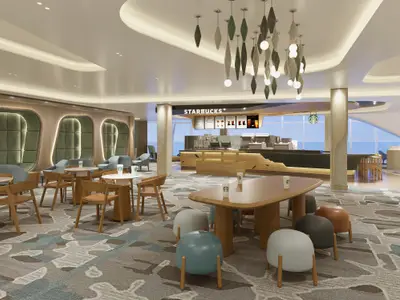 Gerendertes Starbucks Café an Bord der Norwegian Luna. Moderne Einrichtung mit Holztischen, gepolsterten Nischen und Deckenleuchten. Große Fenster bieten Meerblick.